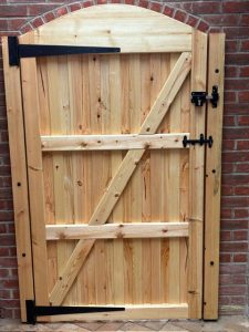 5a1593c6 ef3b 4899 b9a1 110b7f2c12ad 225x300 - Fencing and Landscaping Mansfield