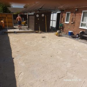 4a9dfe99 e78b 4f08 bb77 28fd40c86082 300x300 - Fencing and Landscaping Mansfield
